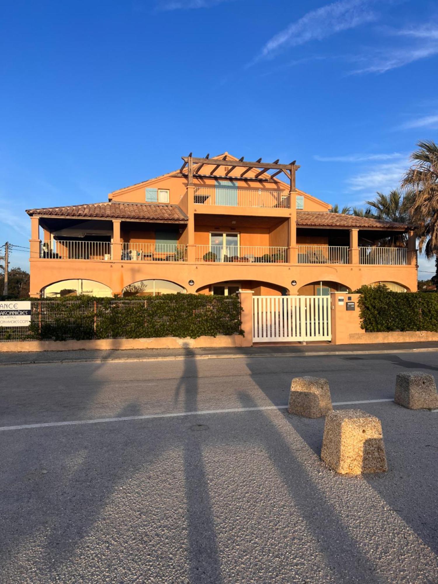 La Bergerie Appartement Hyères Buitenkant foto