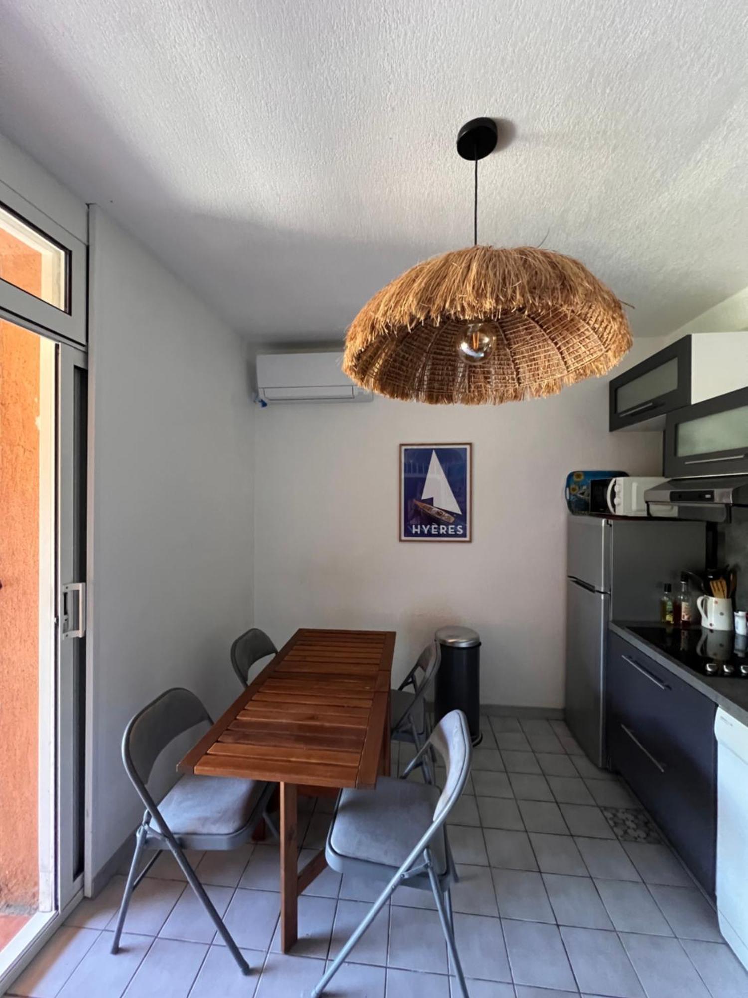 La Bergerie Appartement Hyères Buitenkant foto